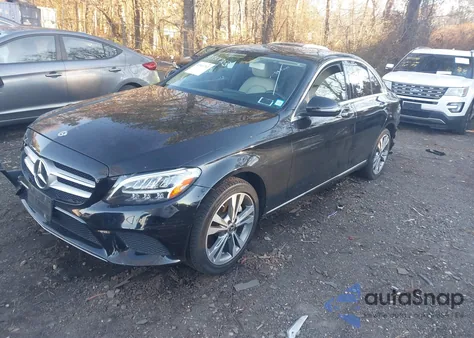 2020 Mercedes-Benz C 300 4Matic z USA, uszkodzony, nr VIN WDDWF8EB5LR545618